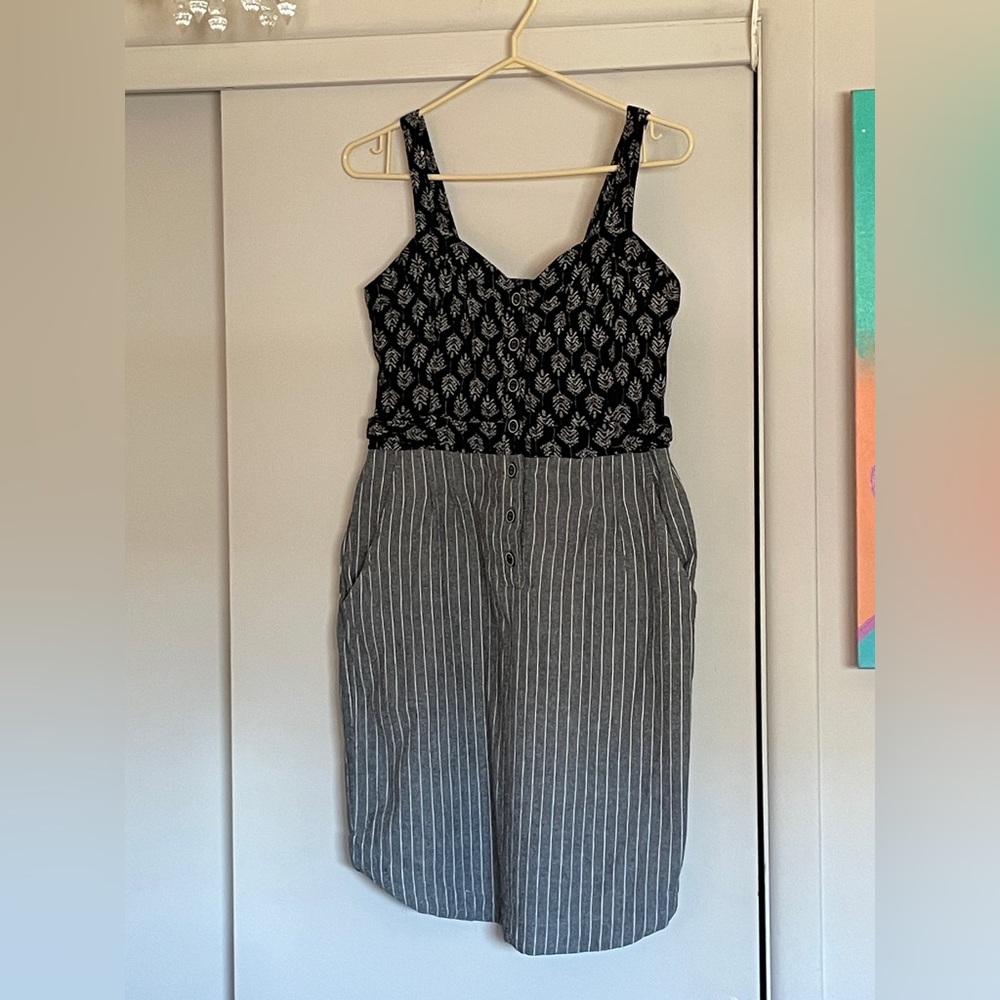 Black and Gray Summer Dress (size small)